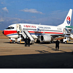 扎兰屯空运公司航空快运业稳步发展的原因是什么？